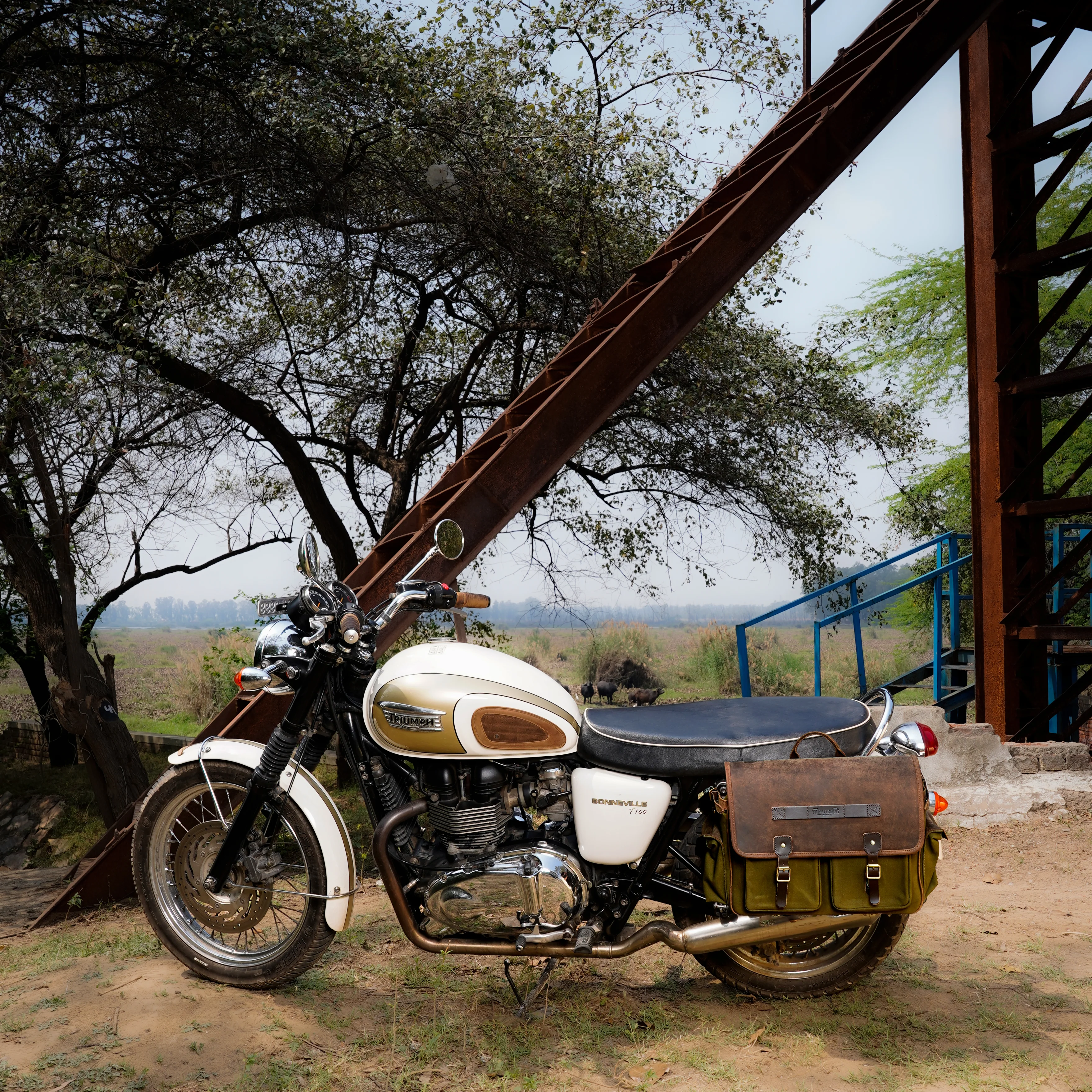 expedition saddlebag for bonneville (2016-now) - Image 22