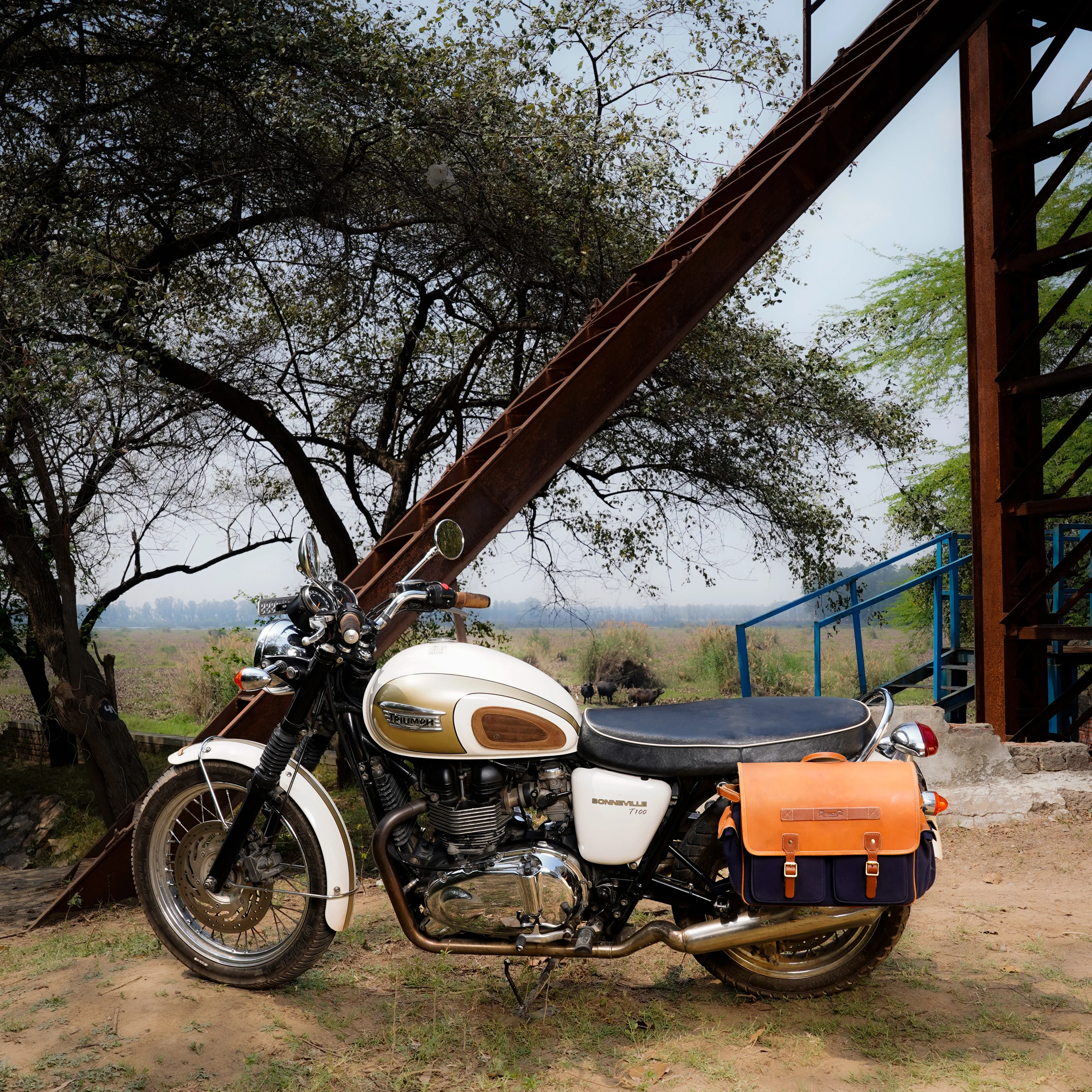 expedition saddlebag for bonneville (2016-now) - Image 55