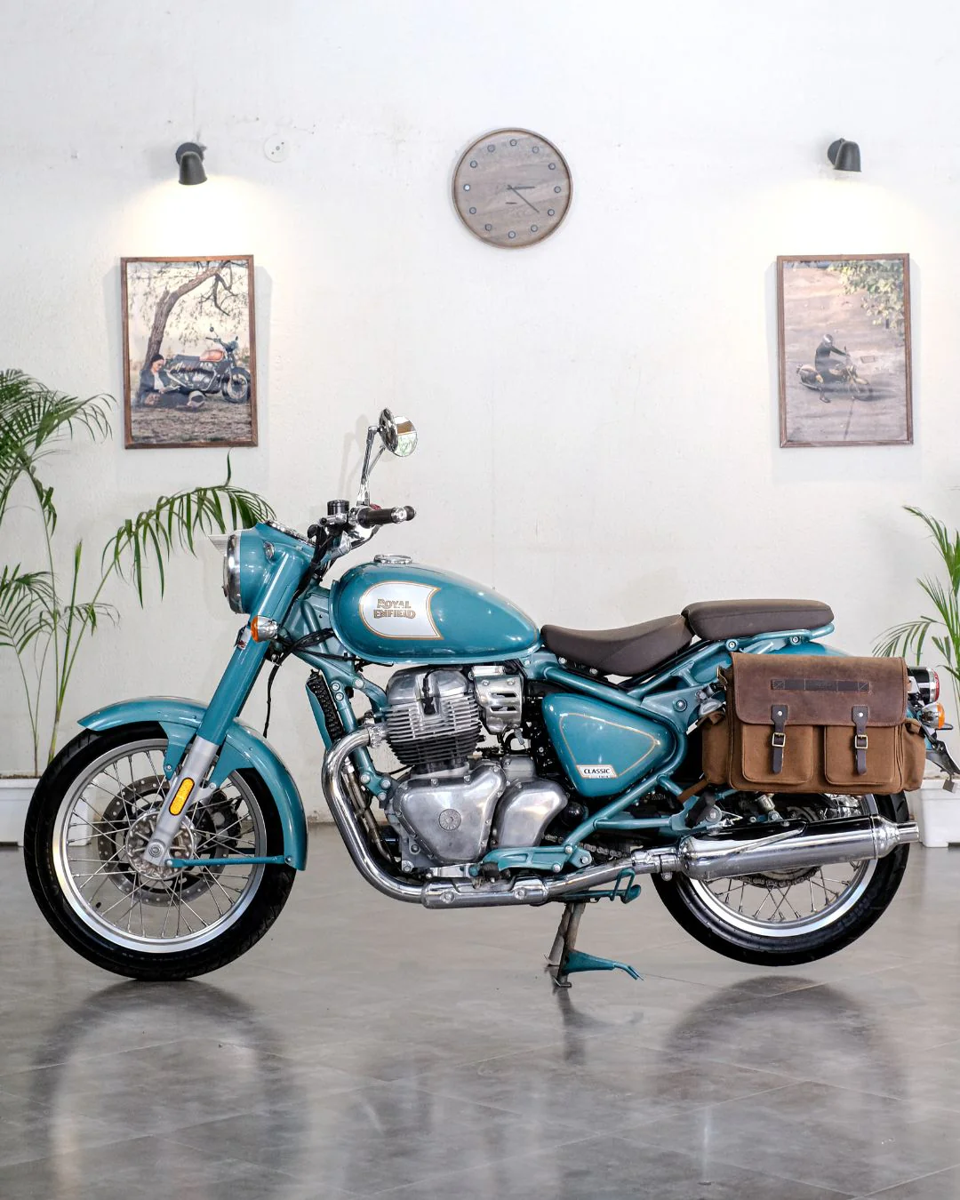 expedition saddlebag for classic 650 - Image 2