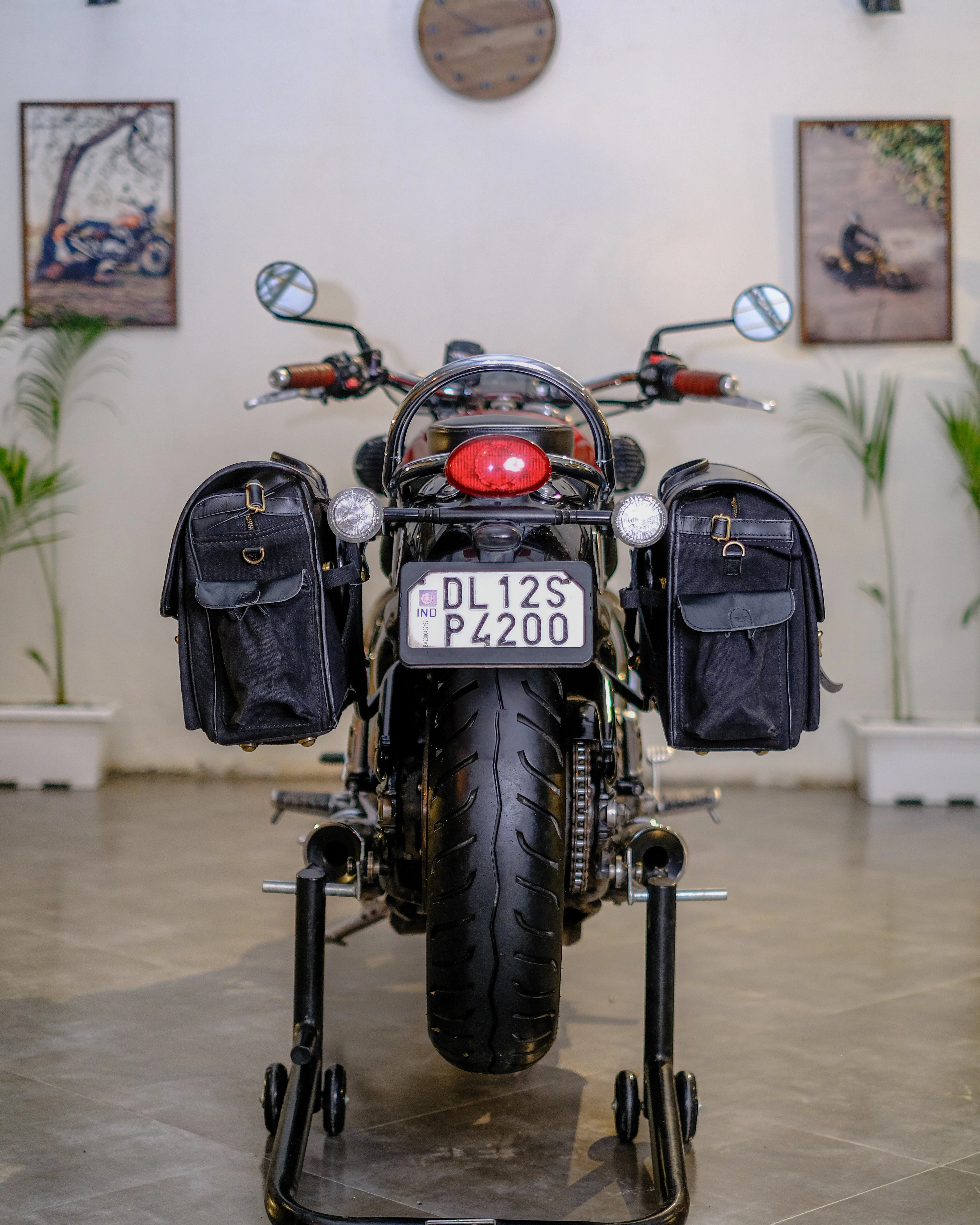 expedition saddlebag for speedmaster - Image 49