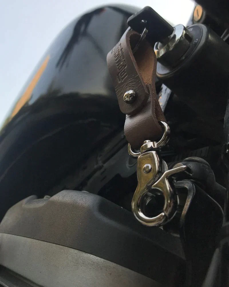 key fob with antique gold - Image 8