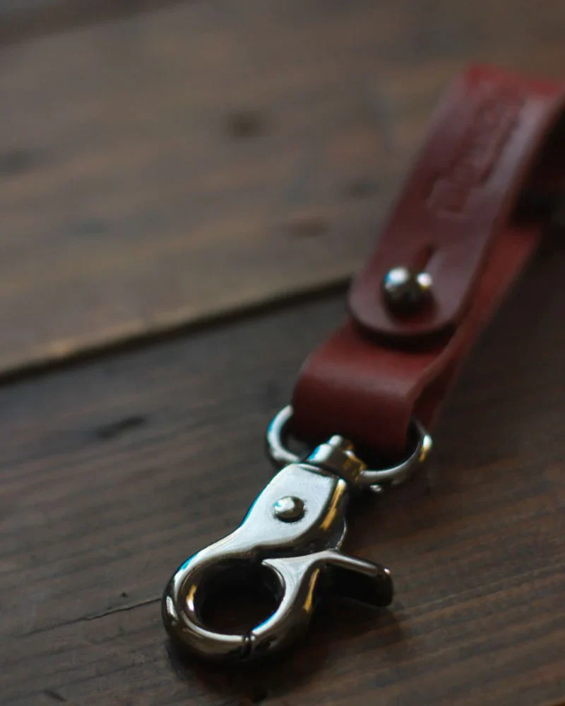 key fob with metallic black - Image 11