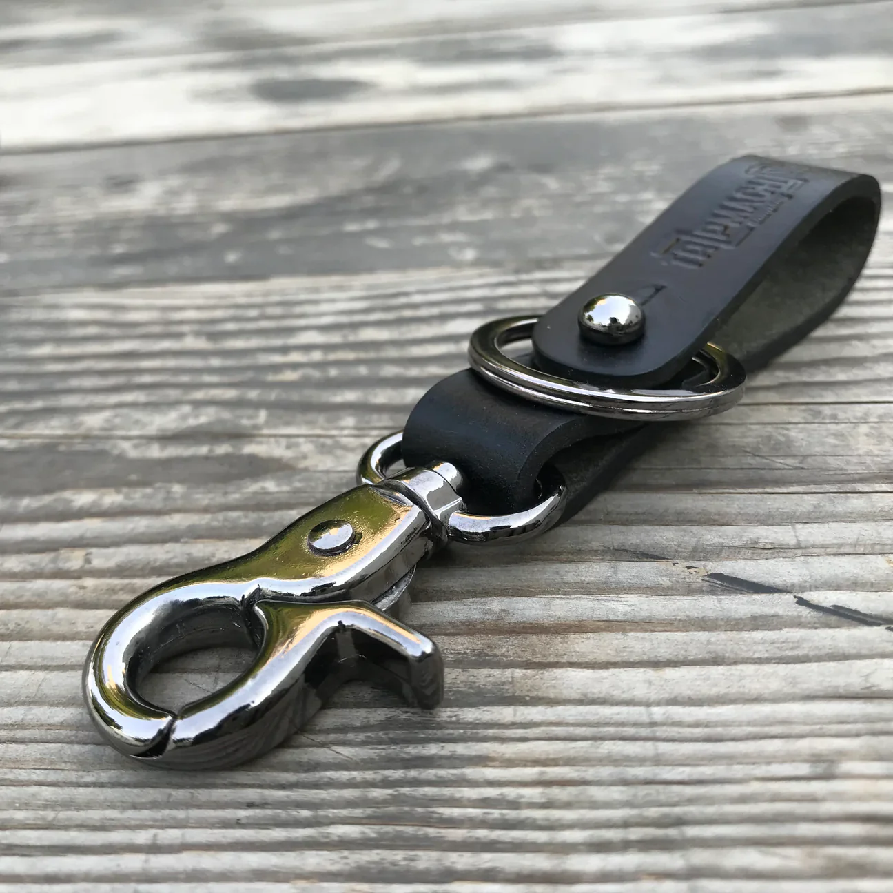 key fob with metallic black - Image 6
