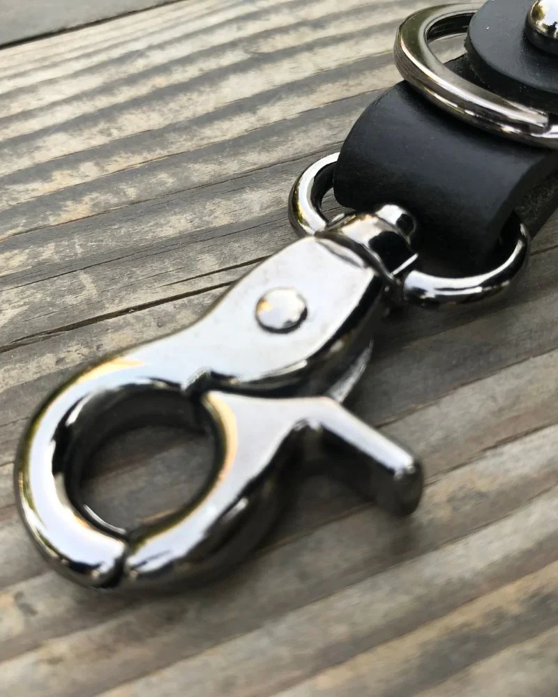 key fob with metallic black - Image 8