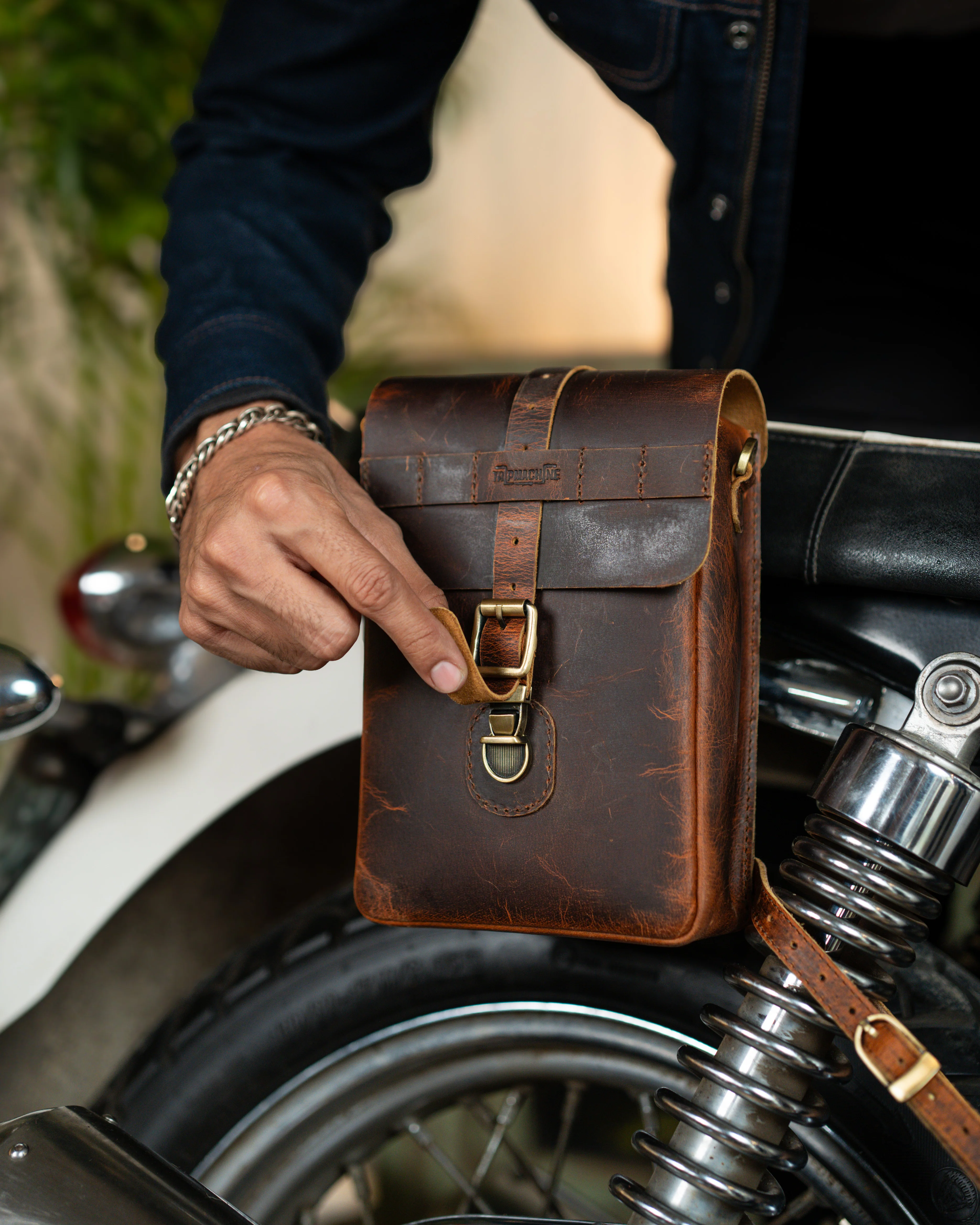 moto sling bag - Image 42