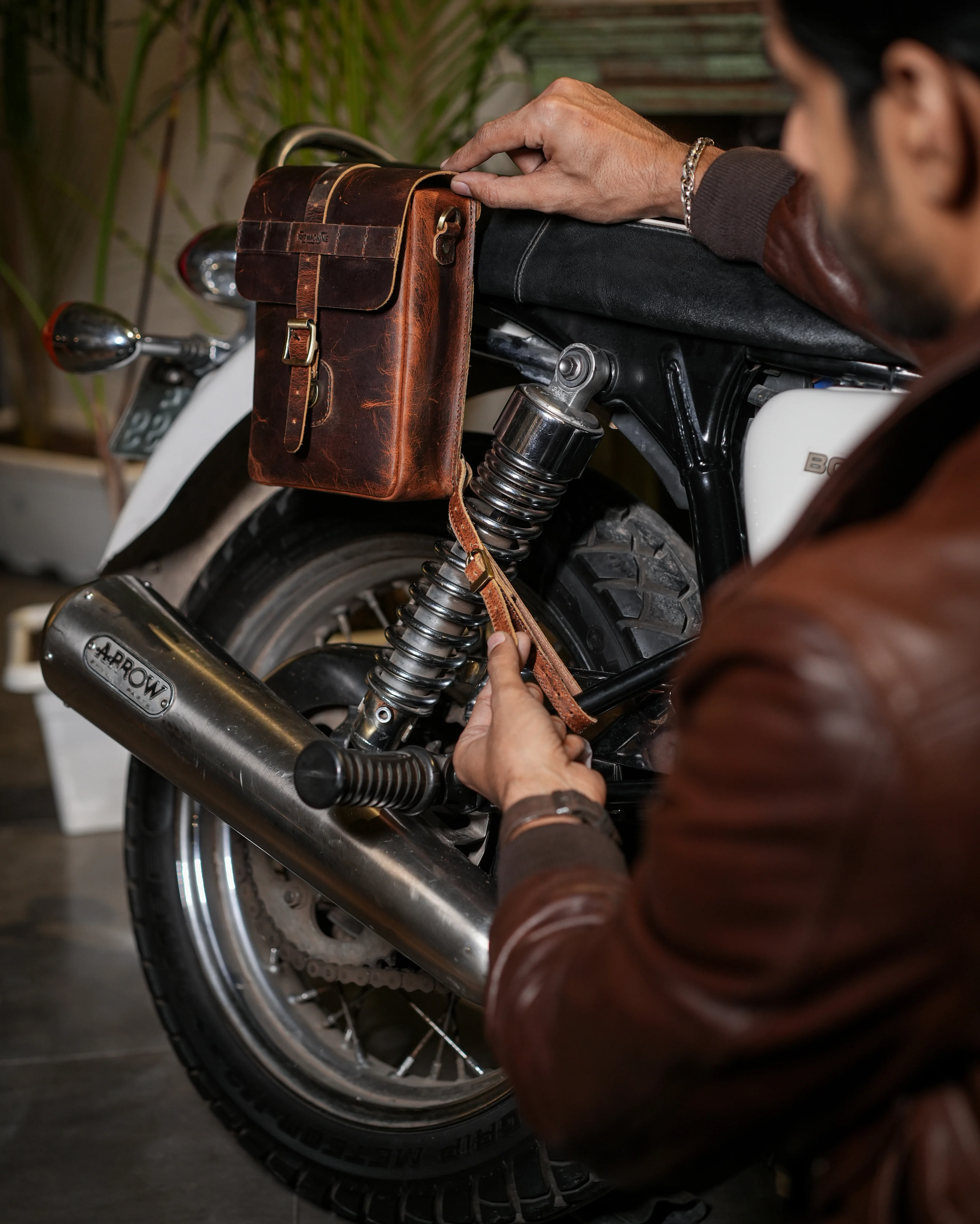 moto sling bag - Image 47