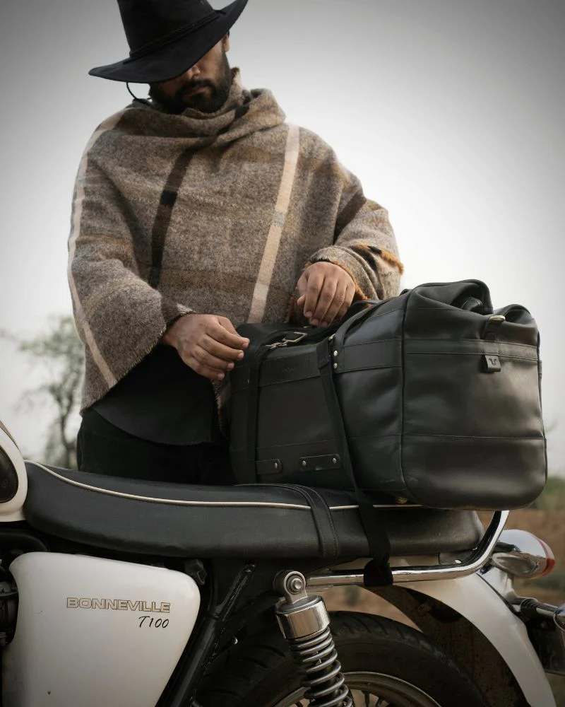 outlaw duffel bag - Image 21