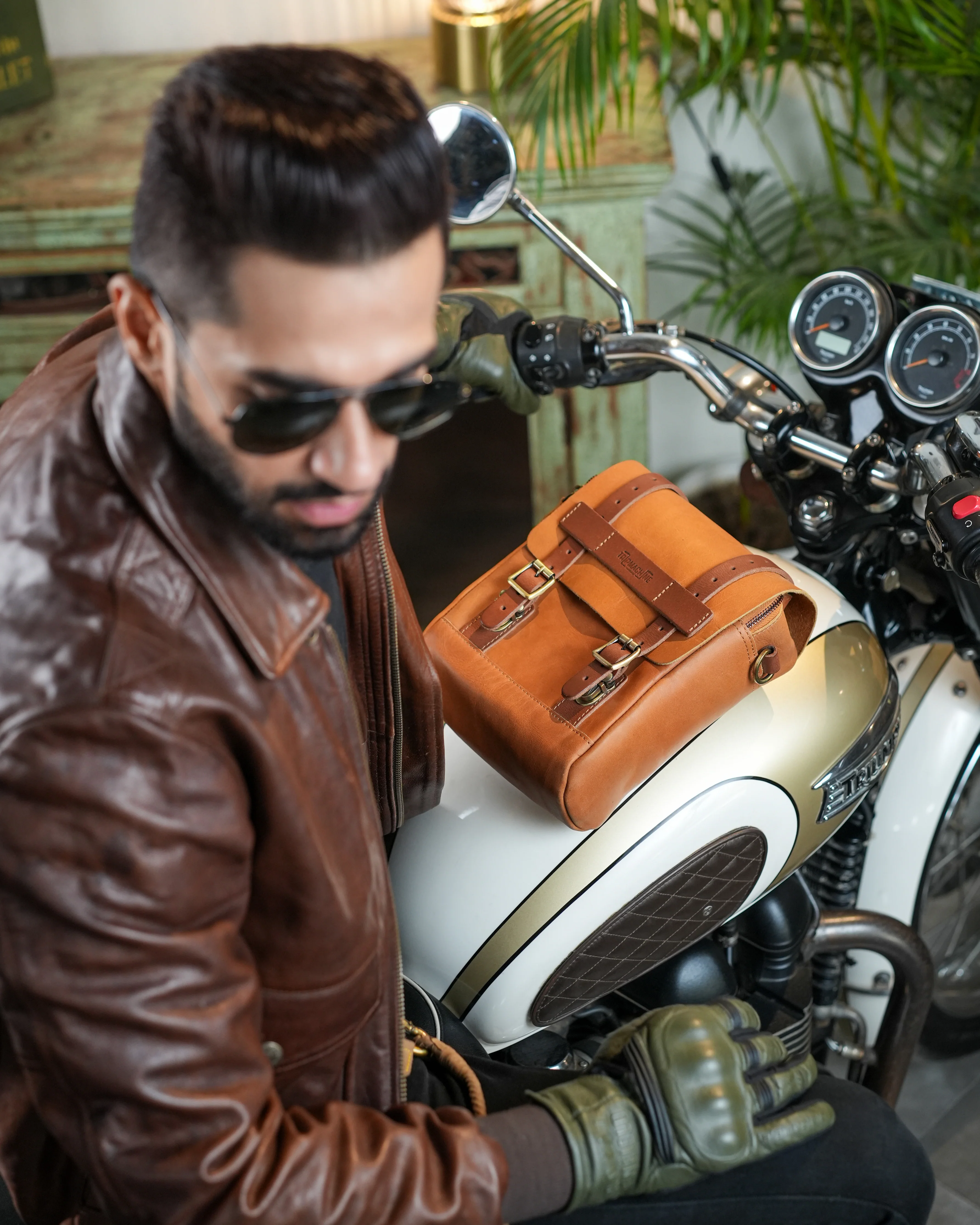 tank and tail bag - Image 53