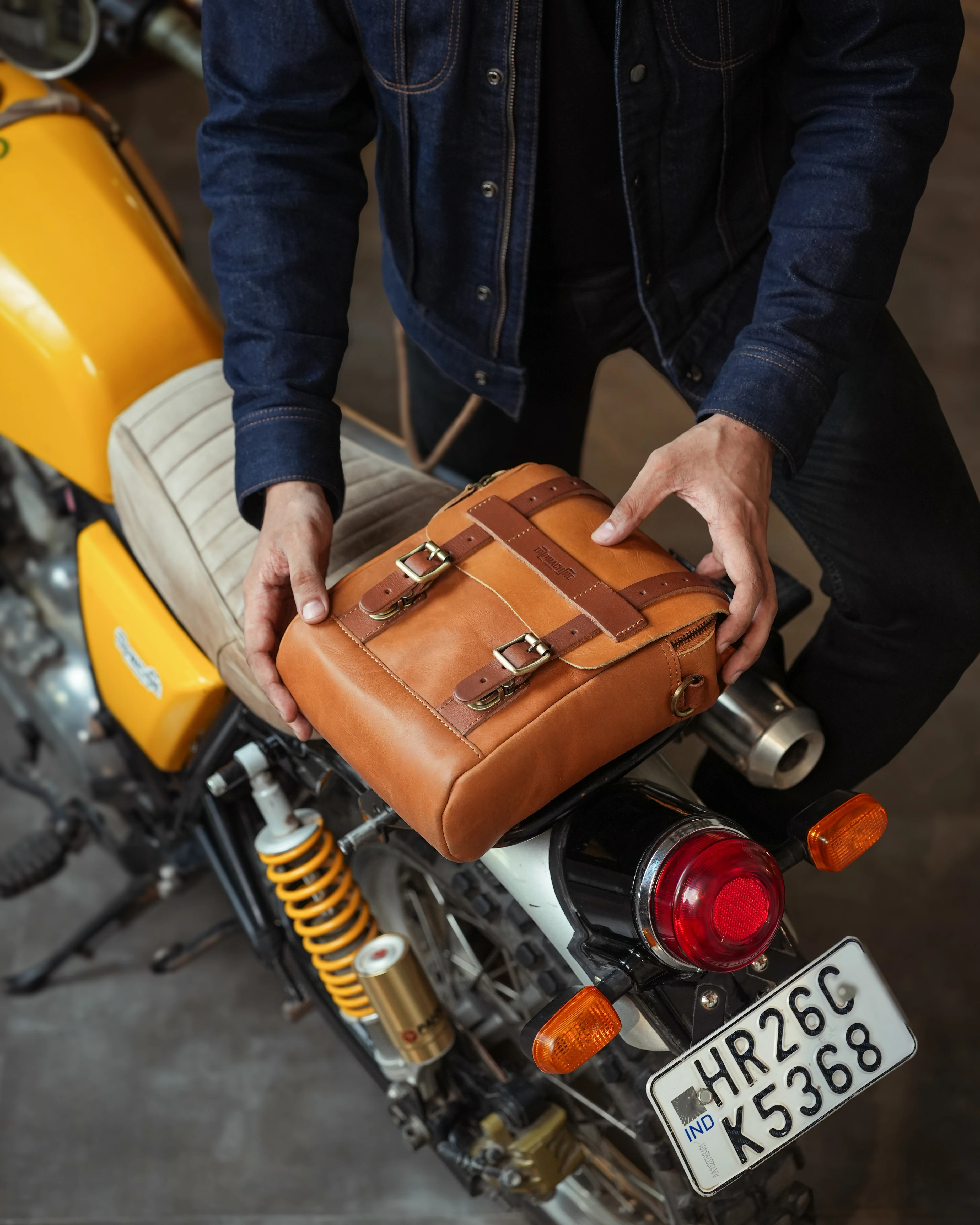 tank and tail bag - Image 60
