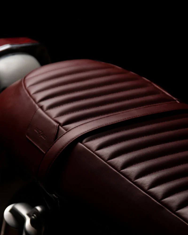 touring leather seat crafted to fit royal enfield interceptor 650 / gt 650 - Image 24